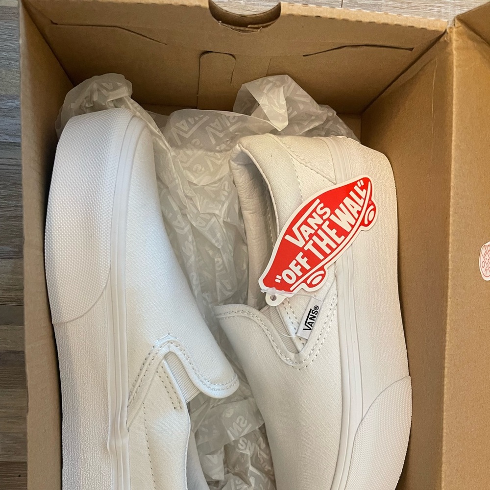 Vans classic slip on platform